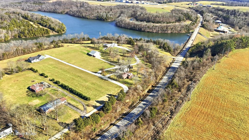 Photo of 125 Buffalo Hill, Bardstown, KY 40004 (MLS # 1705640)