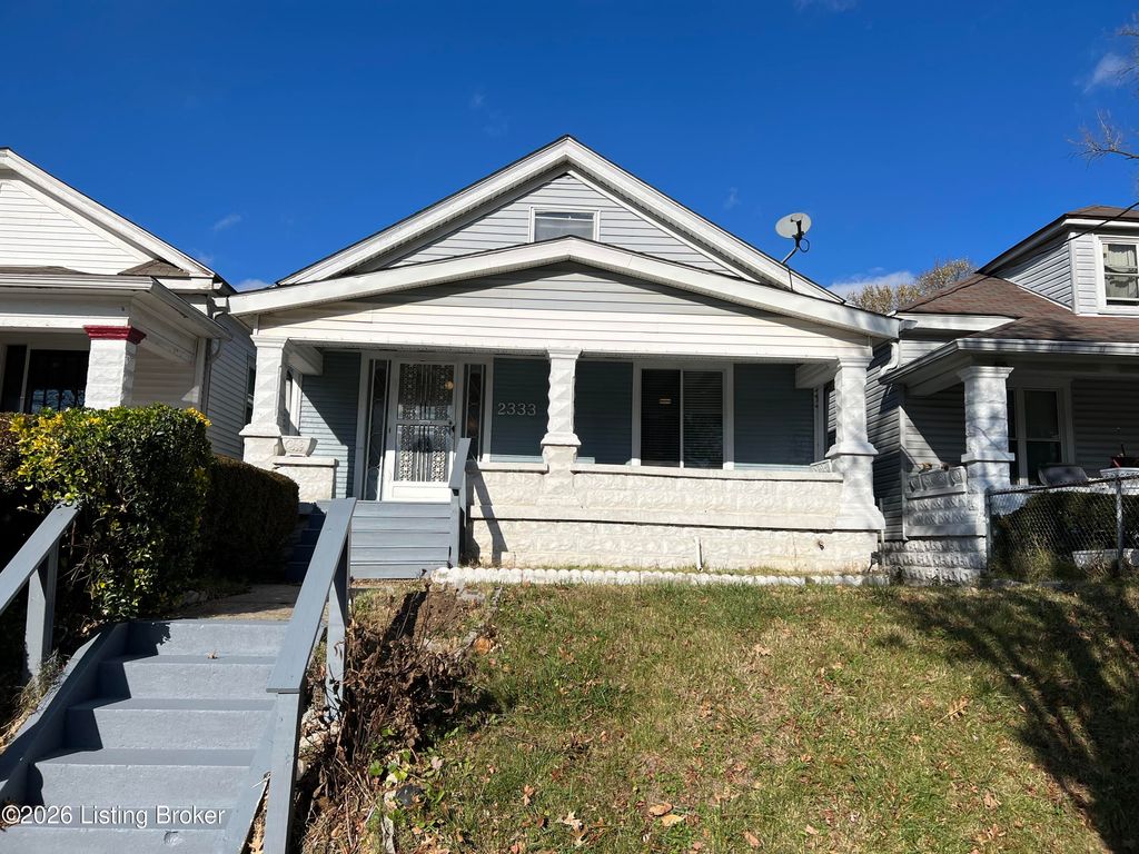 Photo of 2333 Greenwood Ave, Louisville, KY 40210 (MLS # 1707833)