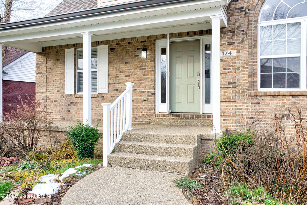 Photo of 174 Lincoln Station Dr, Simpsonville, KY 40067 (MLS # 1705780)