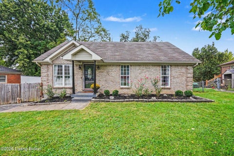 Photo of 1513 Daverman Dr, La Grange, KY 40031 (MLS # 1730246)
