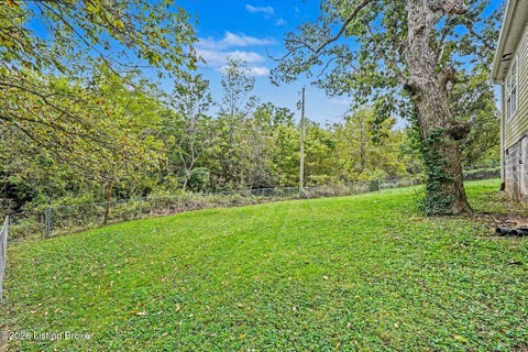 Tiny photo for 1513 Daverman Dr, La Grange, KY 40031 (MLS # 1730246)