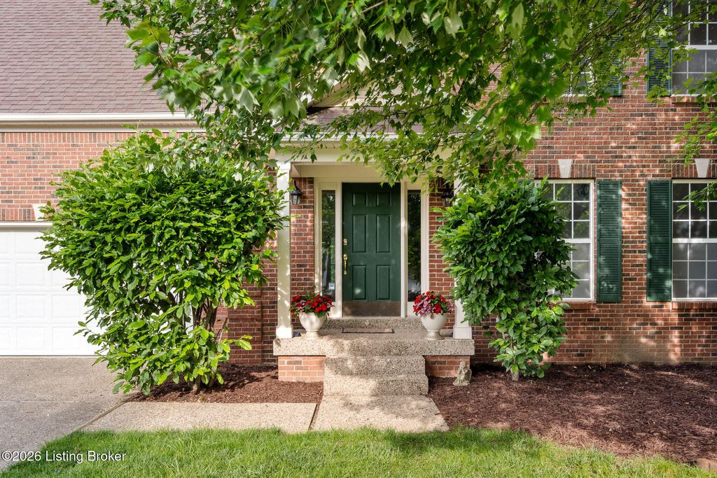 Photo of 4306 Stone Glen Rd, Louisville, KY 40241 (MLS # 1719036)
