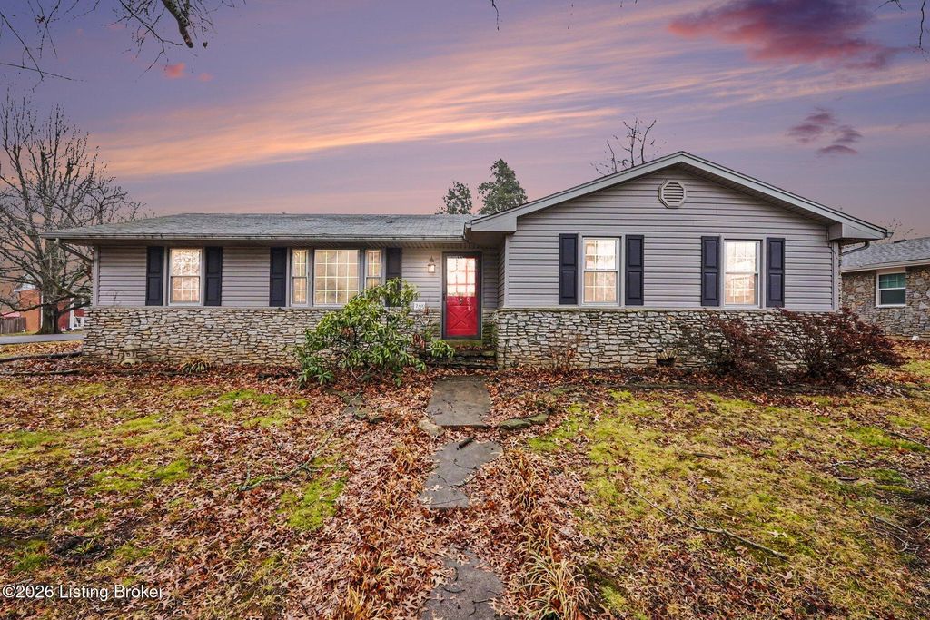 Photo of 268 Ivy Ln, Shelbyville, KY 40065 (MLS # 1709672)