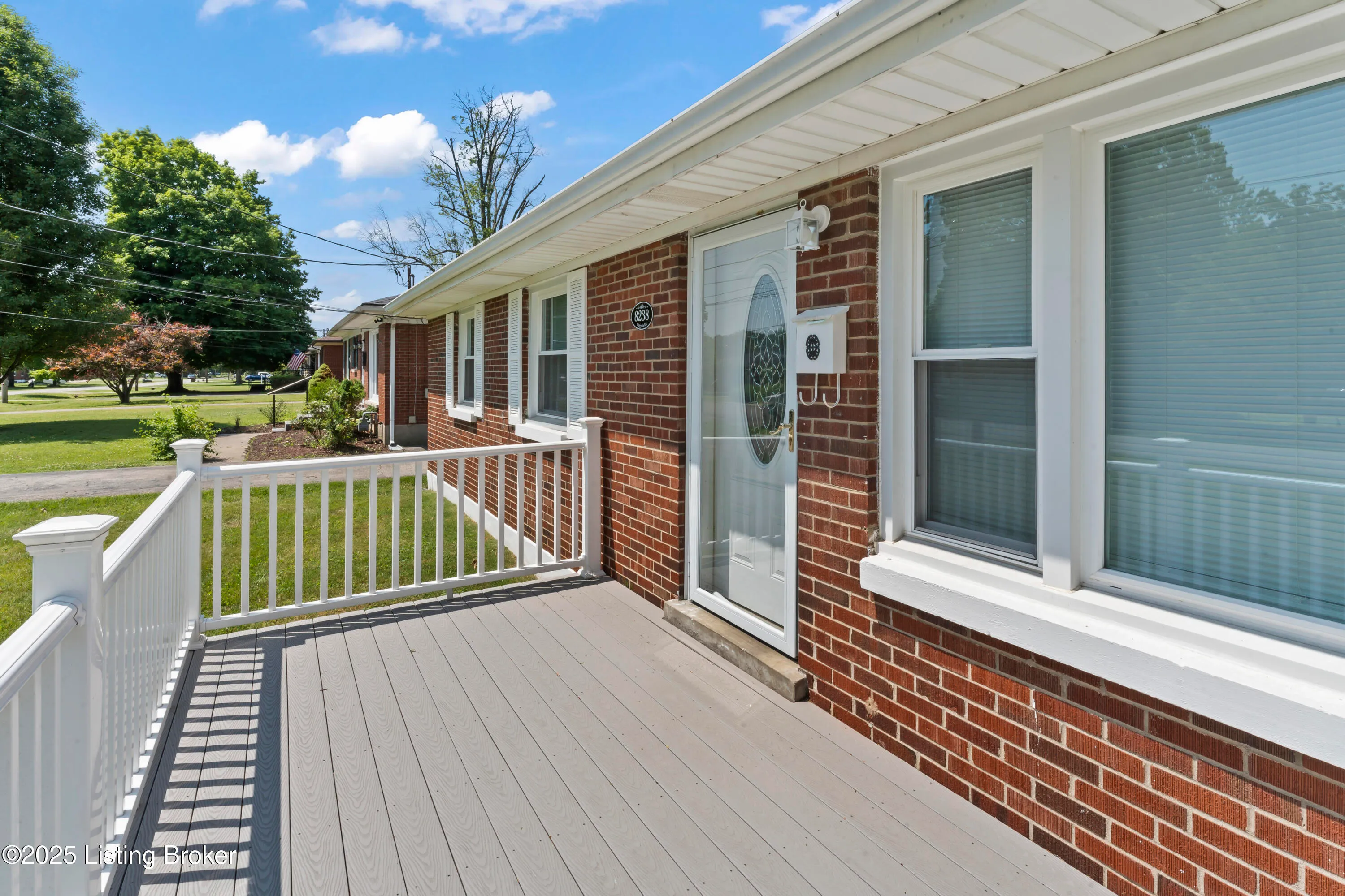 Louisville, Kentucky 40258, United States, 3 Bedrooms Bedrooms, ,1 BathroomBathrooms,Residential,Active,178896