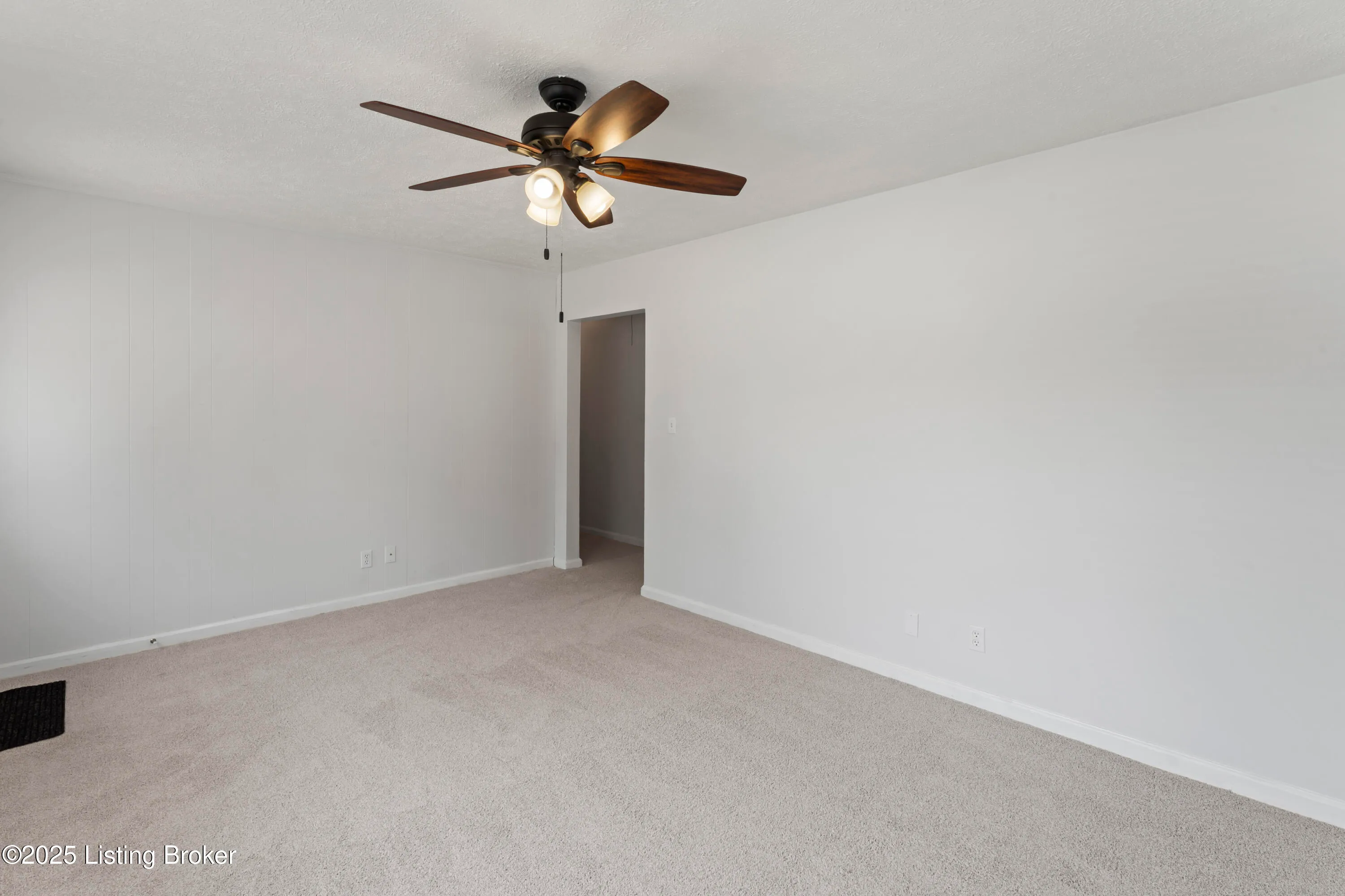 Louisville, Kentucky 40258, United States, 3 Bedrooms Bedrooms, ,1 BathroomBathrooms,Residential,Active,178896