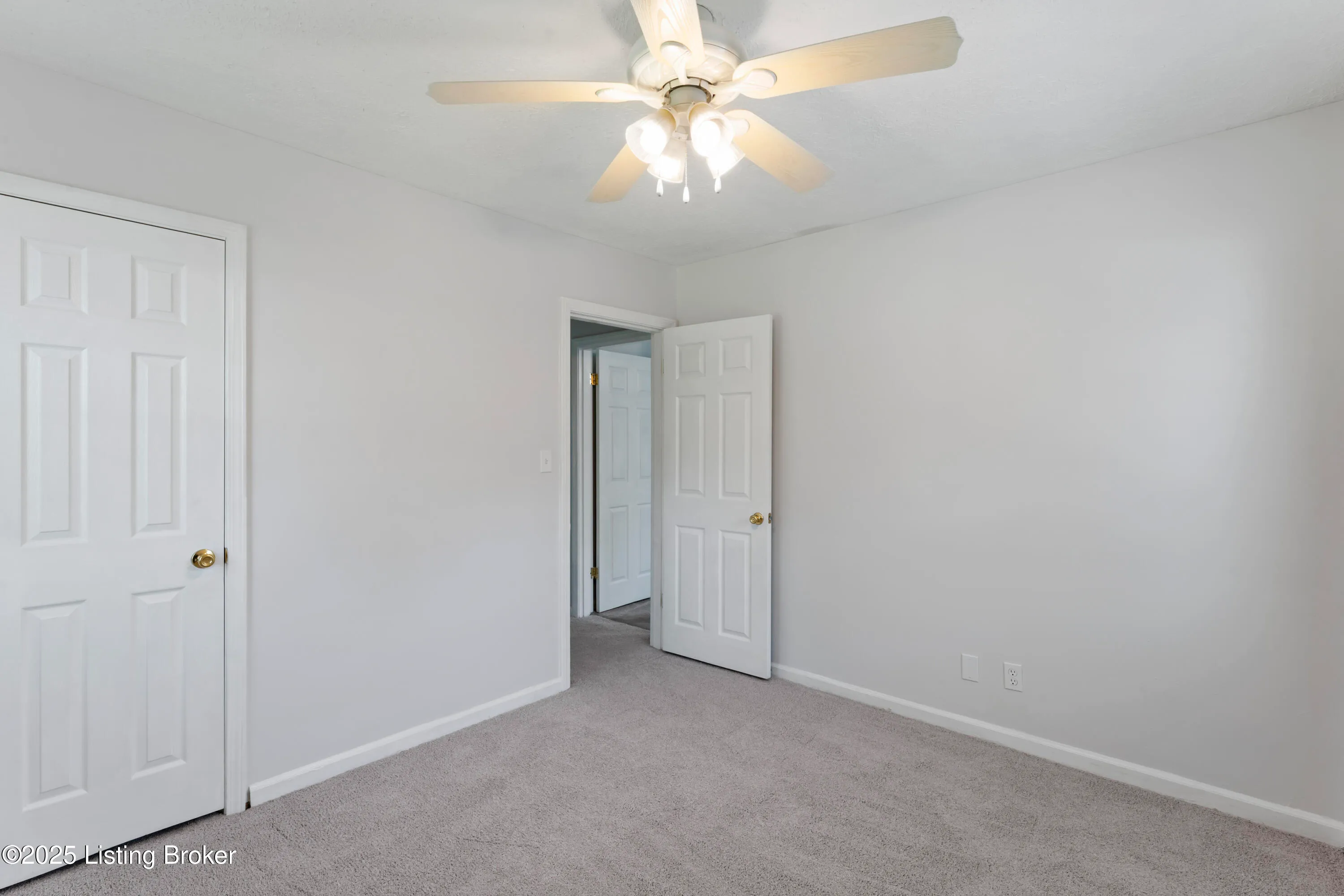 Louisville, Kentucky 40258, United States, 3 Bedrooms Bedrooms, ,1 BathroomBathrooms,Residential,Active,178896