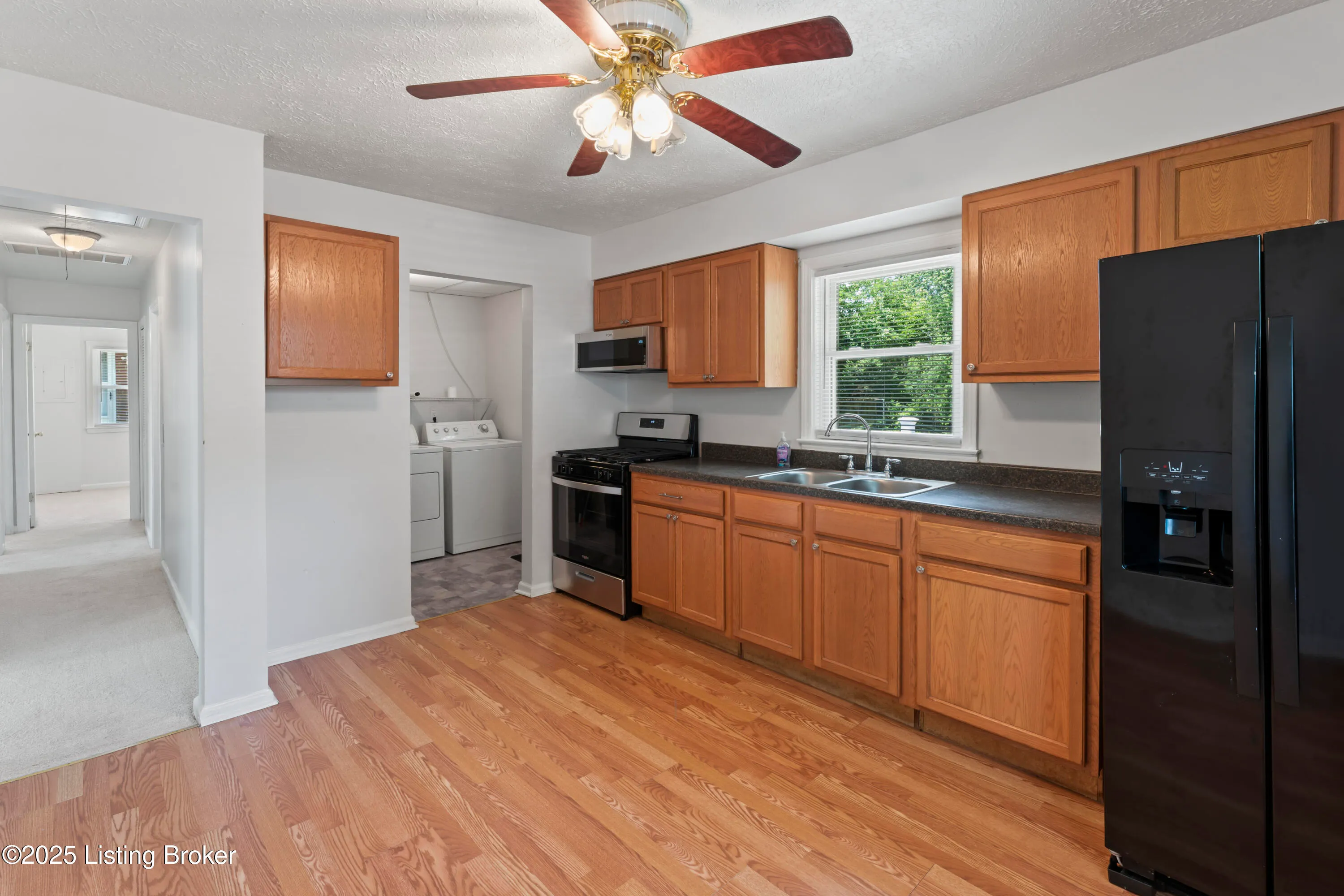 Louisville, Kentucky 40258, United States, 3 Bedrooms Bedrooms, ,1 BathroomBathrooms,Residential,Active,178896