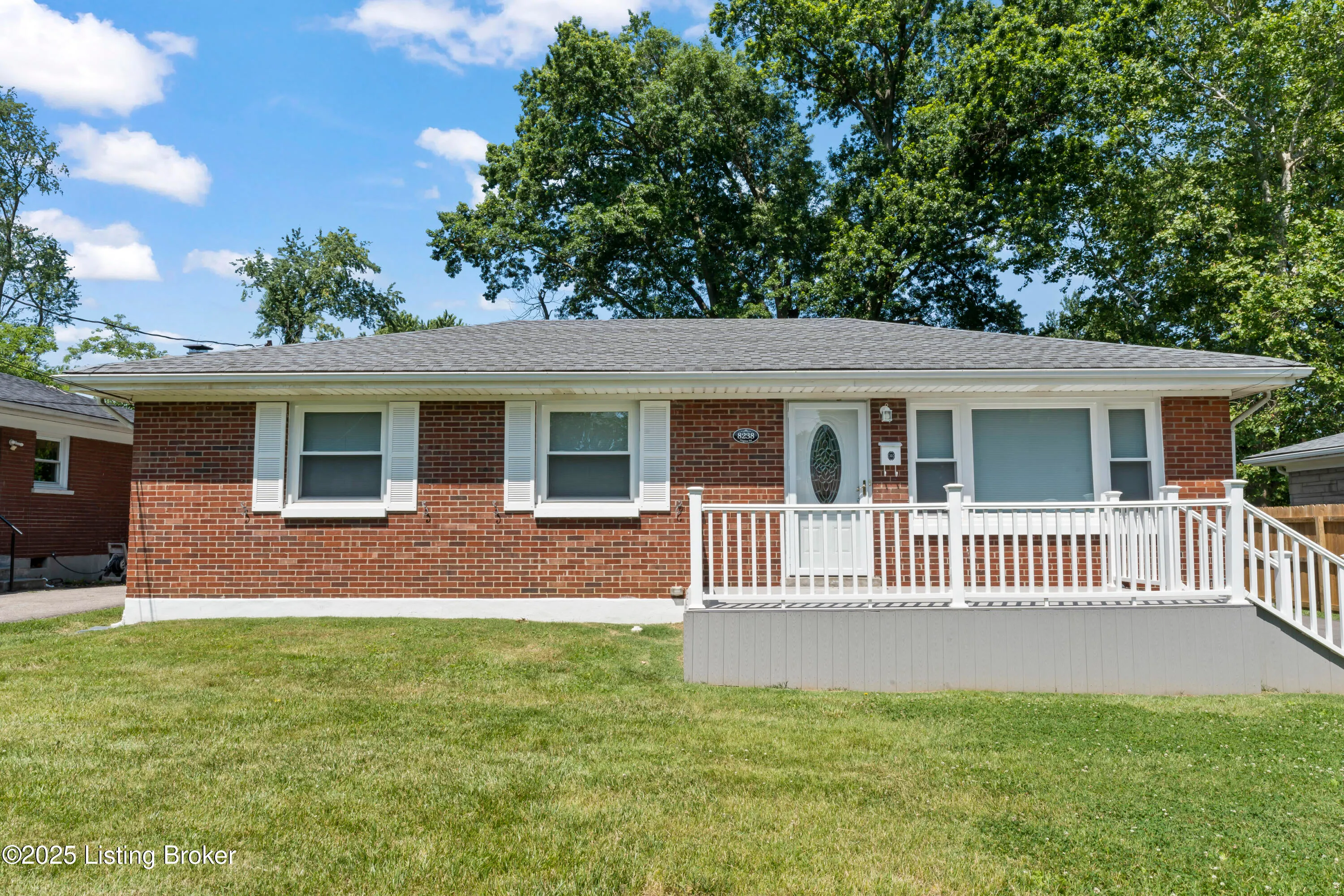 Louisville, Kentucky 40258, United States, 3 Bedrooms Bedrooms, ,1 BathroomBathrooms,Residential,Active,178896