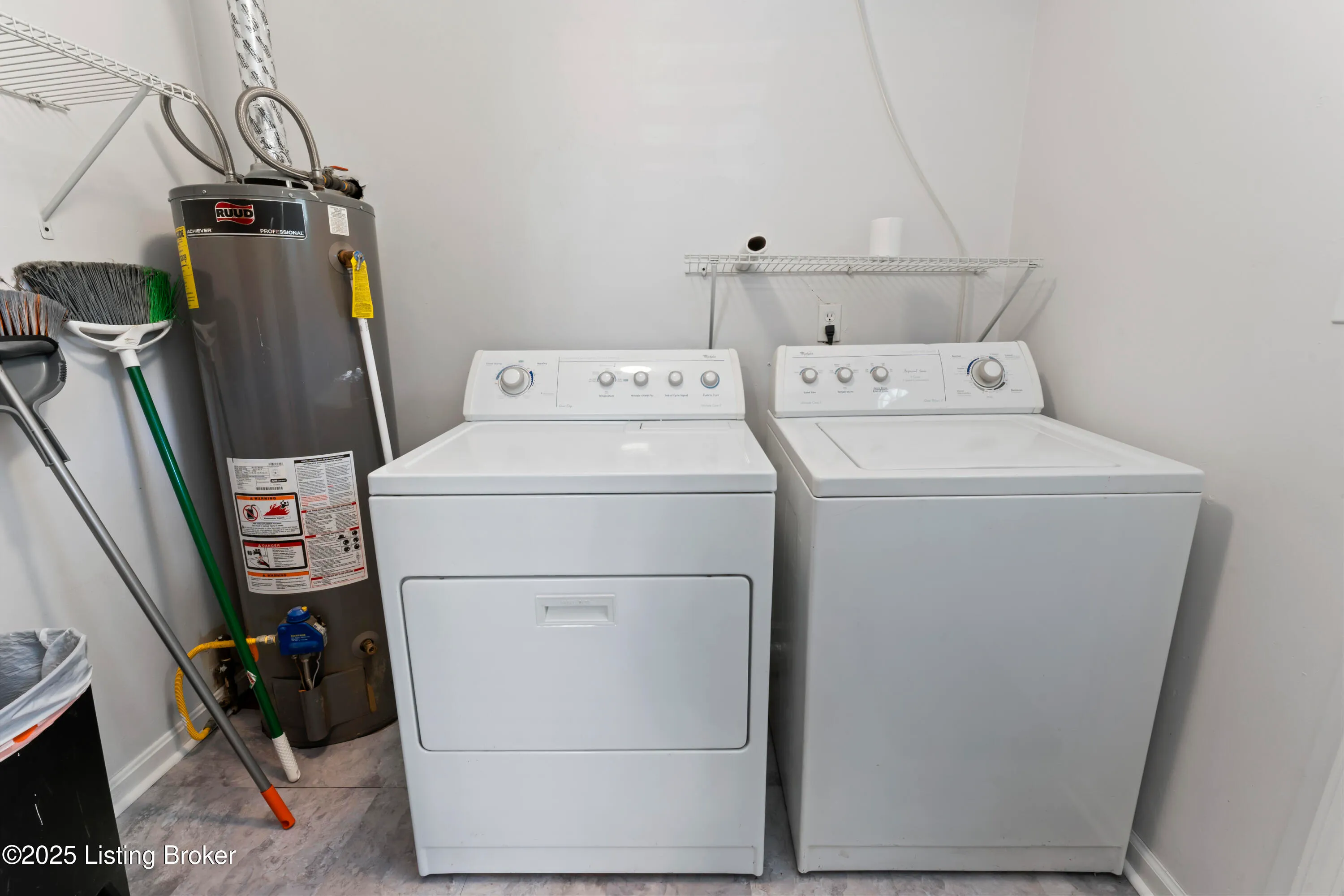 Louisville, Kentucky 40258, United States, 3 Bedrooms Bedrooms, ,1 BathroomBathrooms,Residential,Active,178896