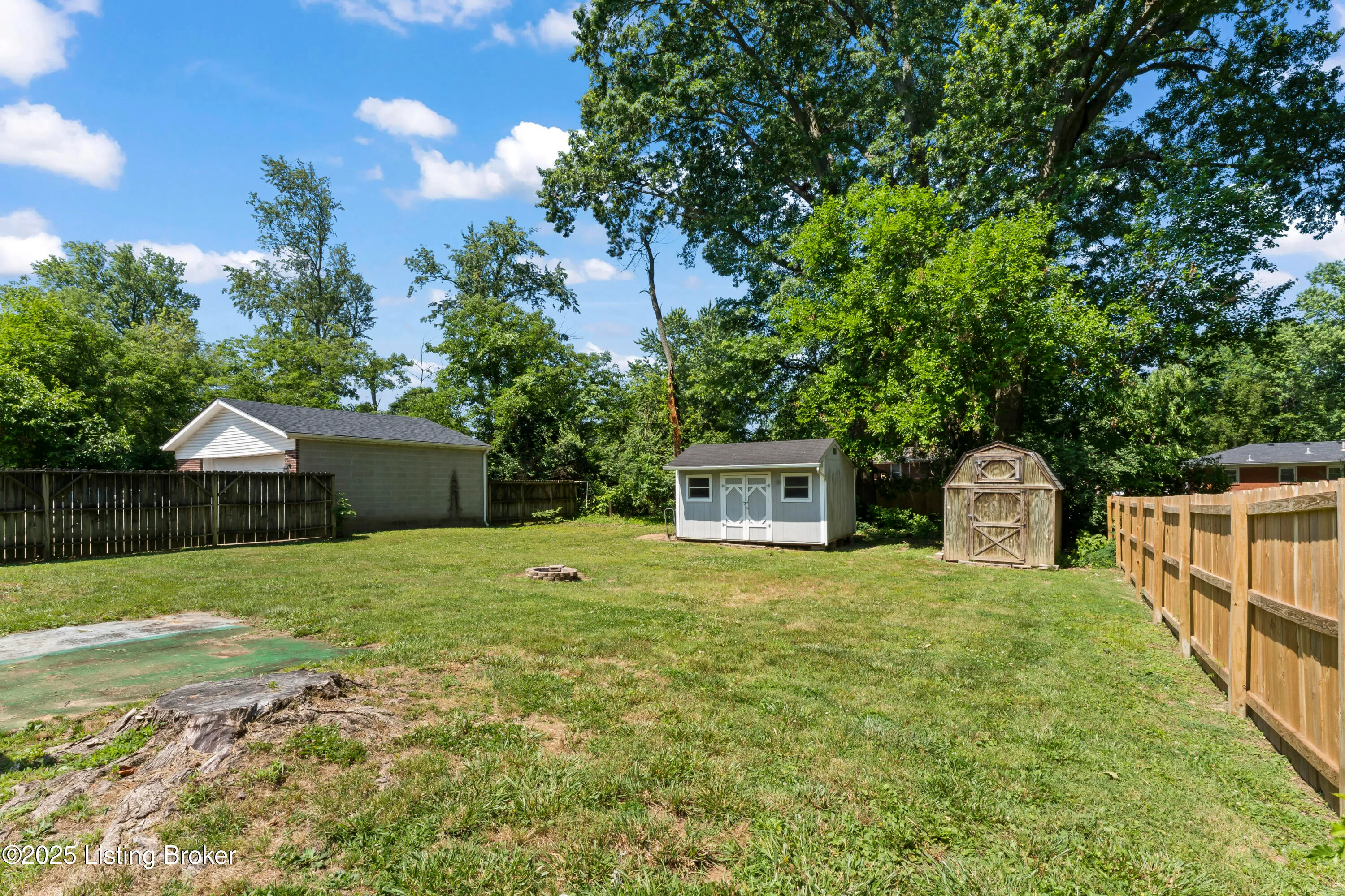 Louisville, Kentucky 40258, United States, 3 Bedrooms Bedrooms, ,1 BathroomBathrooms,Residential,Active,178896