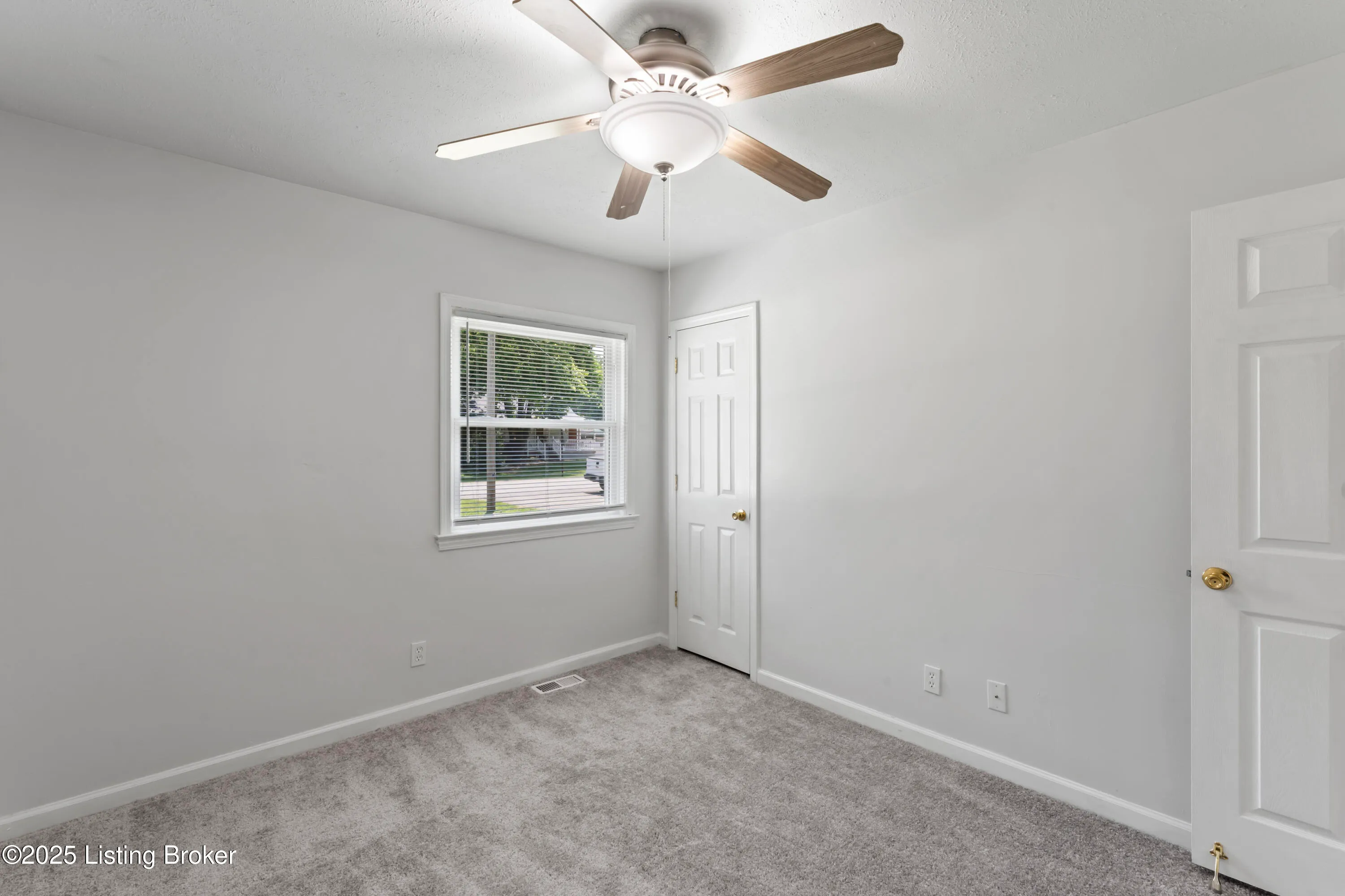 Louisville, Kentucky 40258, United States, 3 Bedrooms Bedrooms, ,1 BathroomBathrooms,Residential,Active,178896