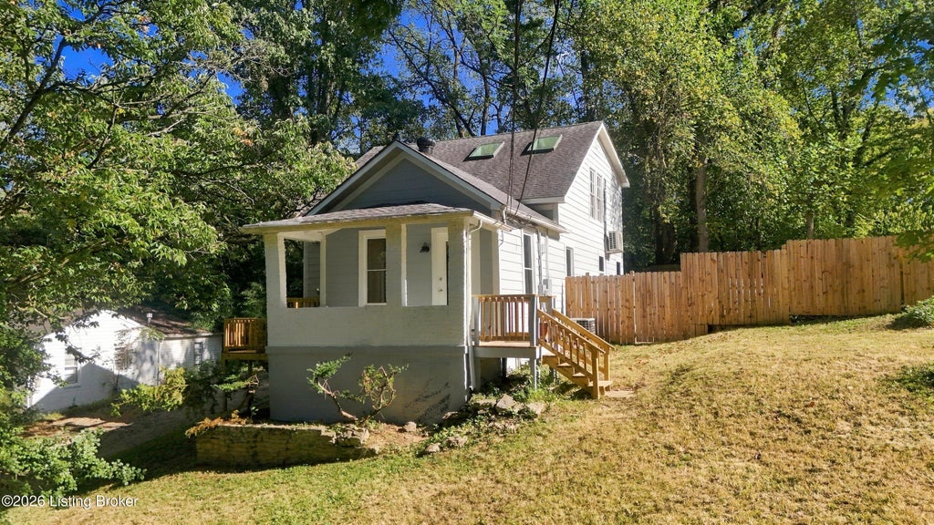 Photo of 3028 Eastern Ave, Louisville, KY 40206 (MLS # 1732219)