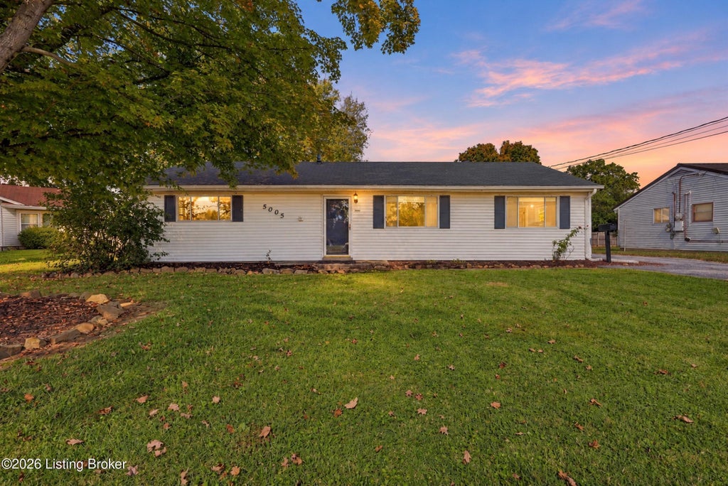 Photo of 5005 Ana Terrace, Louisville, KY 40272 (MLS # 1732677)