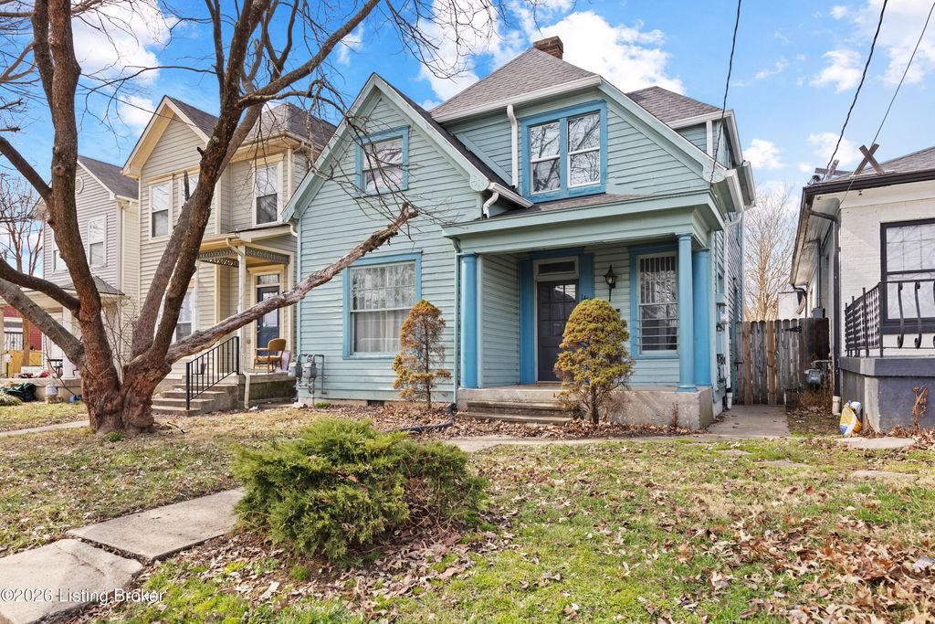 Photo of 1462 S Brook St, Louisville, KY 40208 (MLS # 1710262)