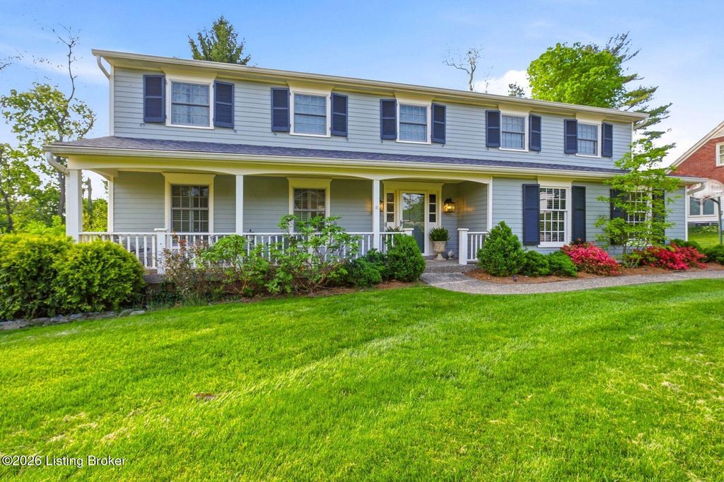 Photo of 5204 Moccasin Trail, Louisville, KY 40207 (MLS # 1717735)