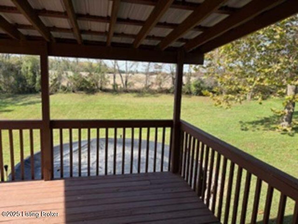 Photo of 115 Rolling Oaks Dr, Vine Grove, KY 40175 (MLS # 1701796)