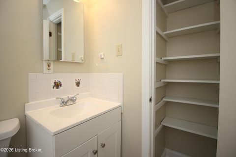 Tiny photo for 2511 Neblett Ave, Louisville, KY 40216 (MLS # 1711073)