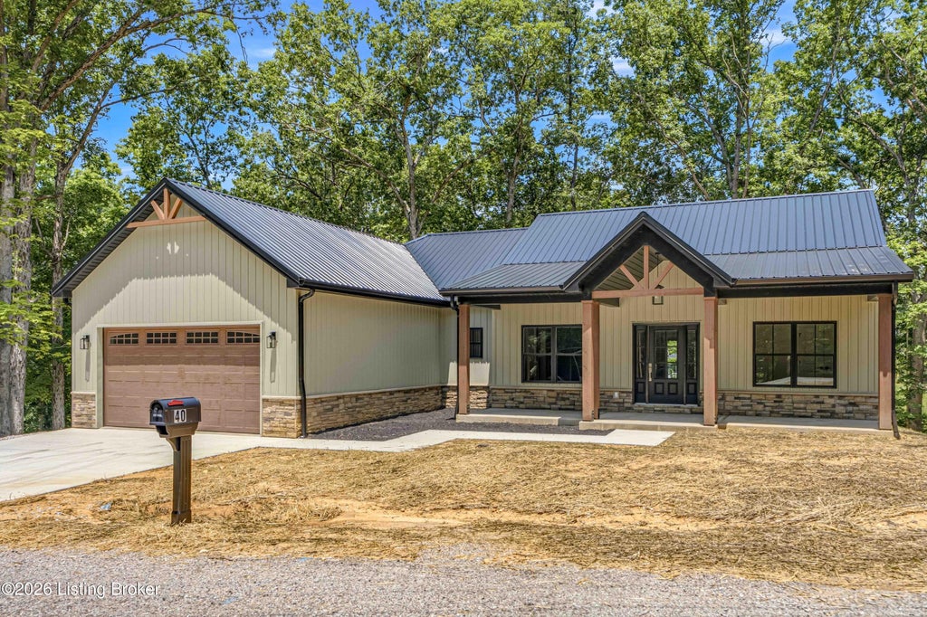Photo of 40 Columbine Ct, Brandenburg, KY 40108 (MLS # 1729275)