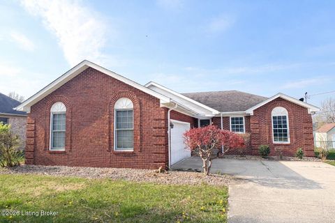 Photo of 333 Harding Dr, Mt Washington, KY 40047 (MLS # 1716164)