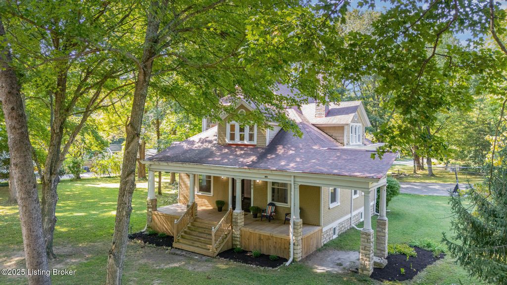 Photo of 100 Ash Ave, Pewee Valley, KY 40056 (MLS # 1698392)