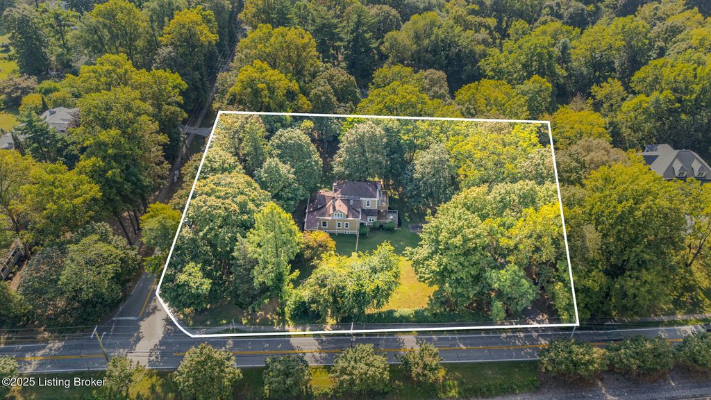Photo of 100 Ash Ave, Pewee Valley, KY 40056 (MLS # 1698392)