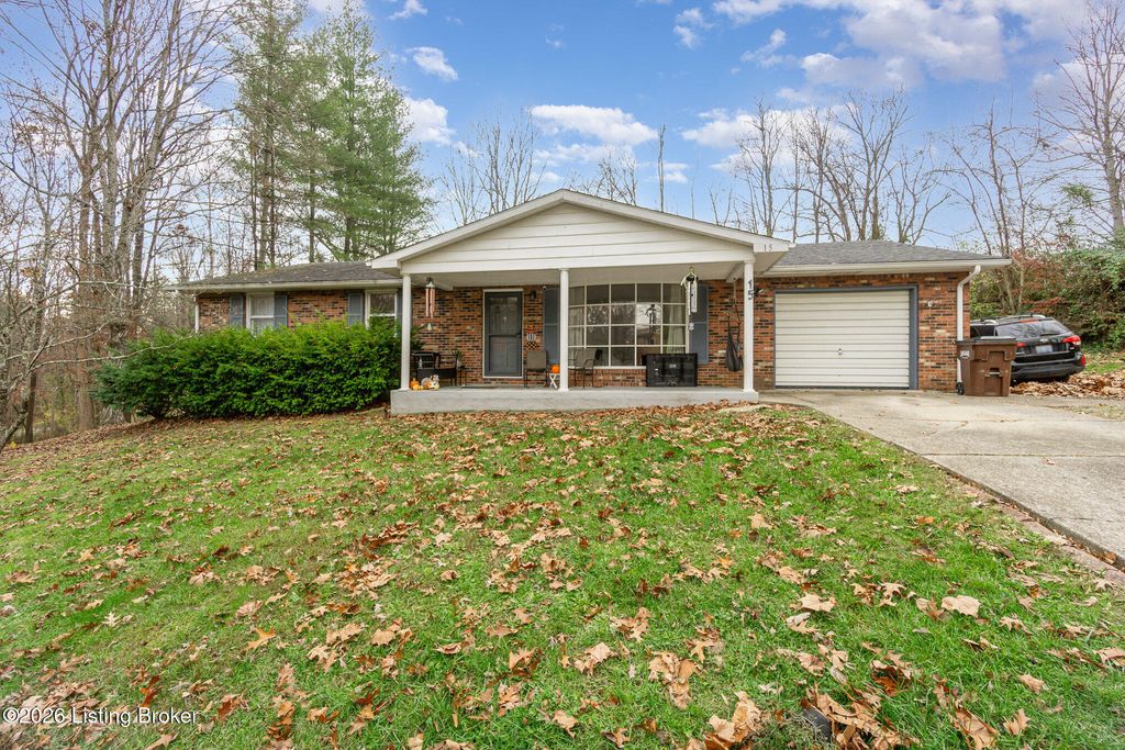 Photo of 15 Oakwood Ct, Carrollton, KY 41008 (MLS # 1720650)