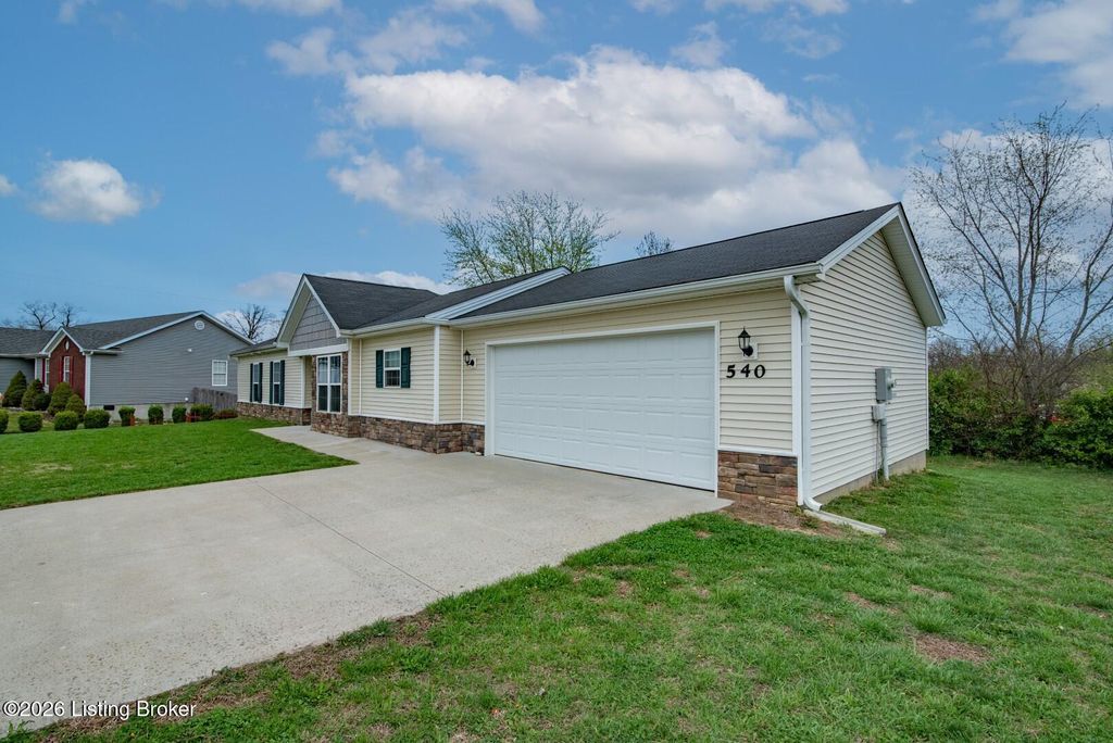 Photo of 540 University Dr, Radcliff, KY 40160 (MLS # 1712850)