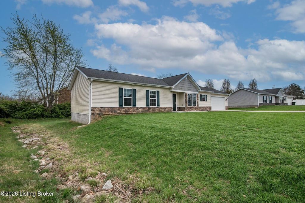 Photo of 540 University Dr, Radcliff, KY 40160 (MLS # 1712850)