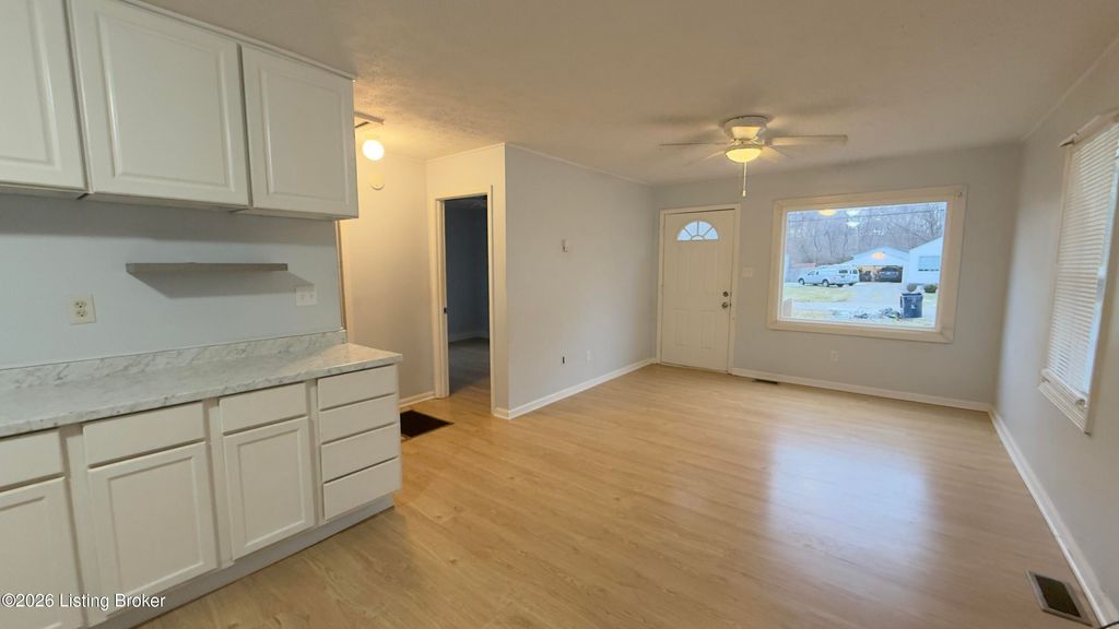 Photo of 4203 Searcy Dr, Louisville, KY 40216 (MLS # 1708986)