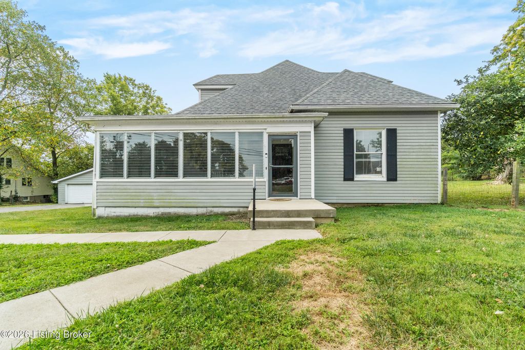 Photo of 529 Cardinal Dr, Campbellsburg, KY 40011 (MLS # 1708134)