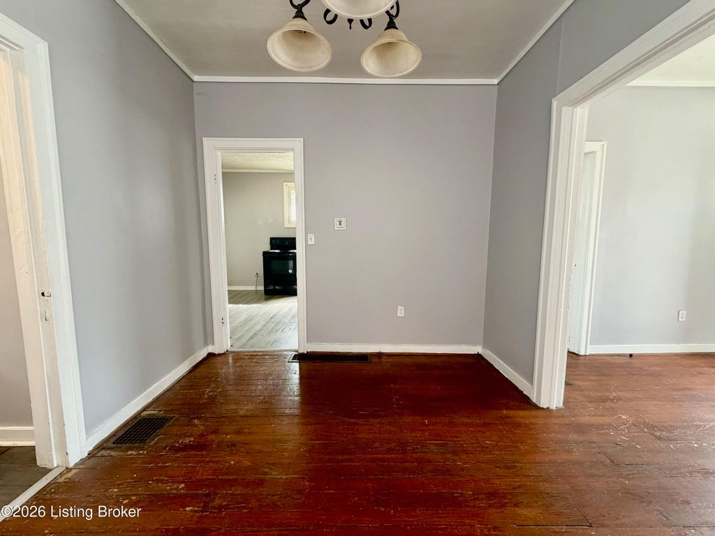 Photo of 2411 Elliott Ave, Louisville, KY 40211 (MLS # 1713230)