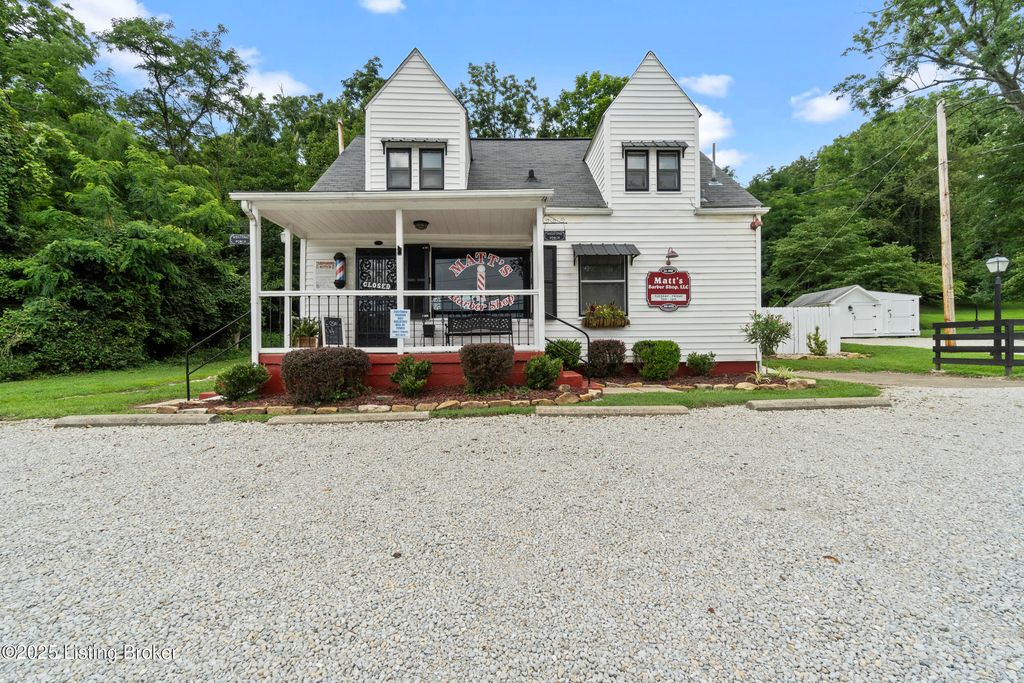 Photo of 7700 Saint Andrews Church Rd, Louisville, KY 40214 (MLS # 1700215)