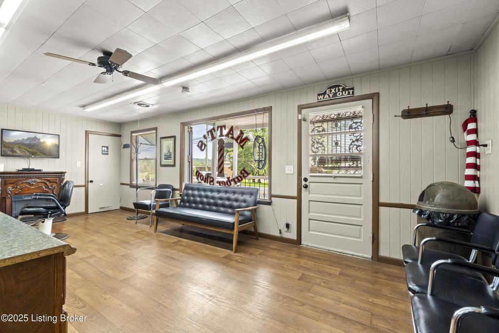 Photo of 7700 Saint Andrews Church Rd, Louisville, KY 40214 (MLS # 1700215)