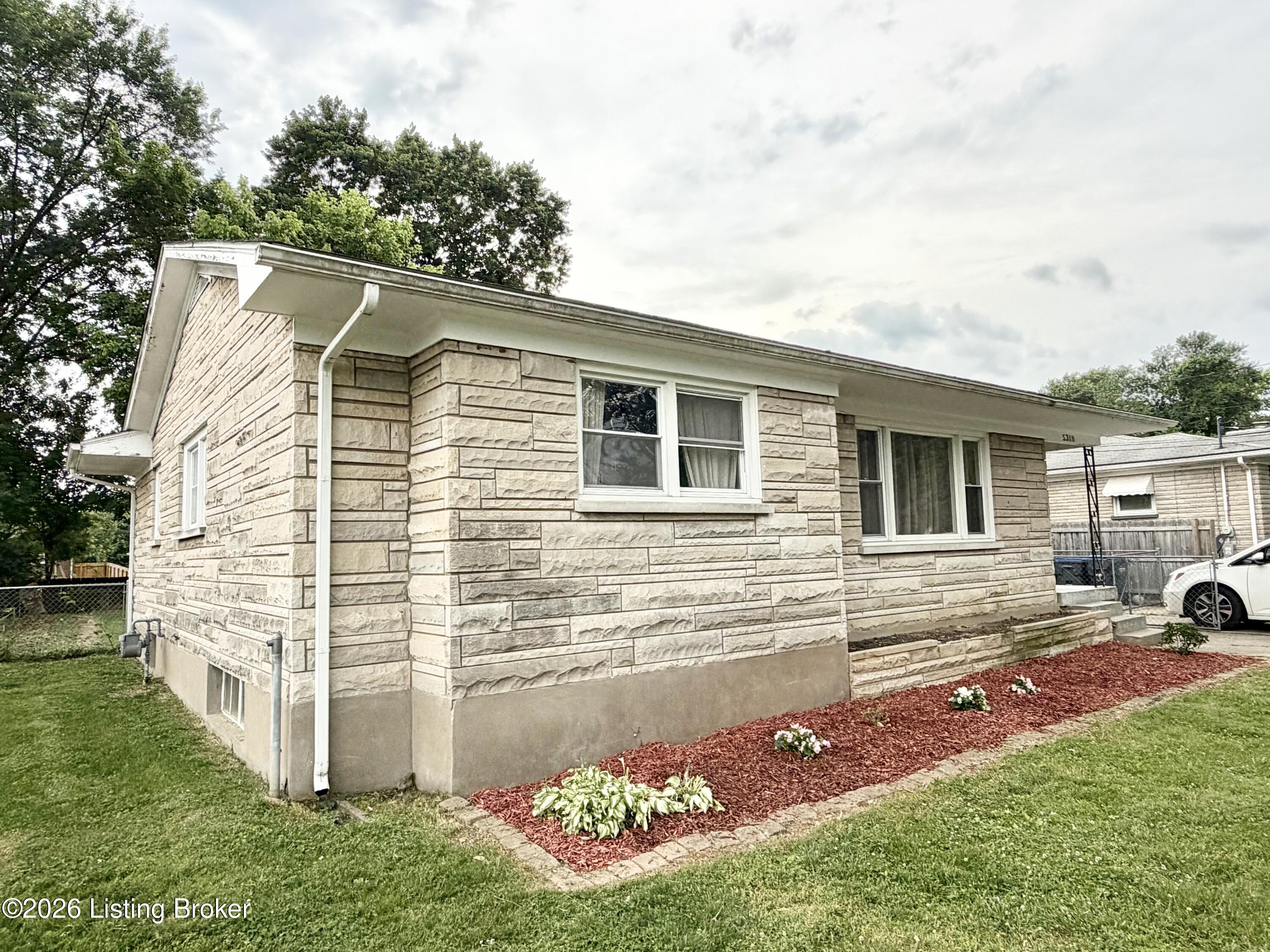 5318 Juanita Ln