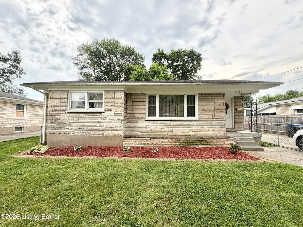 Photo of 5318 Juanita Ln, Louisville, KY 40272 (MLS # 1717998)