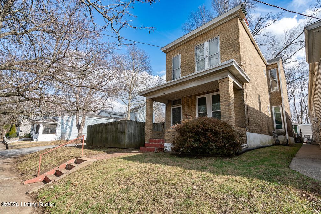 Photo of 1238 Payne St, Louisville, KY 40204 (MLS # 1710561)