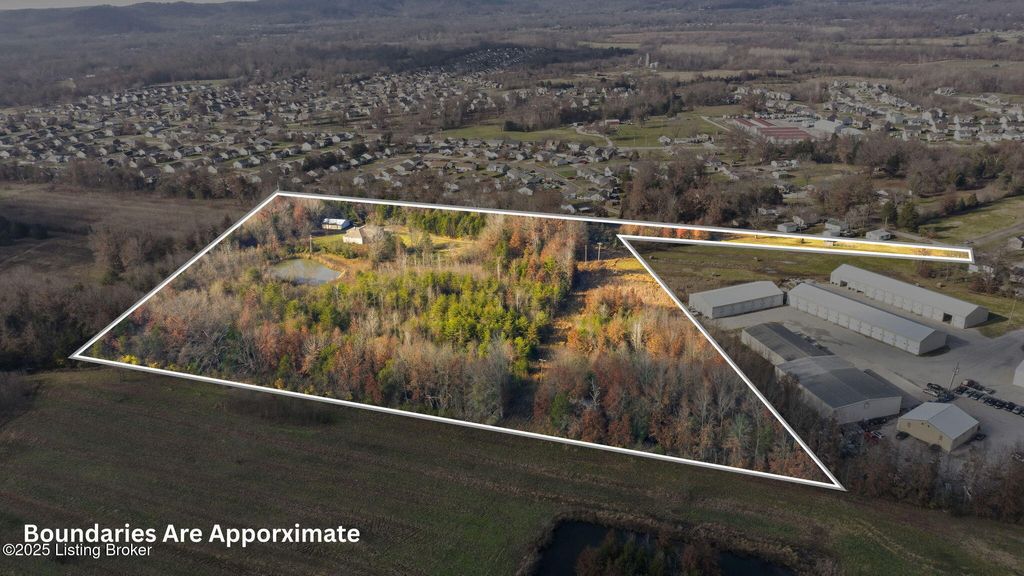 Photo of 413 Beech Grove Rd, Shepherdsville, KY 40165 (MLS # 1704267)