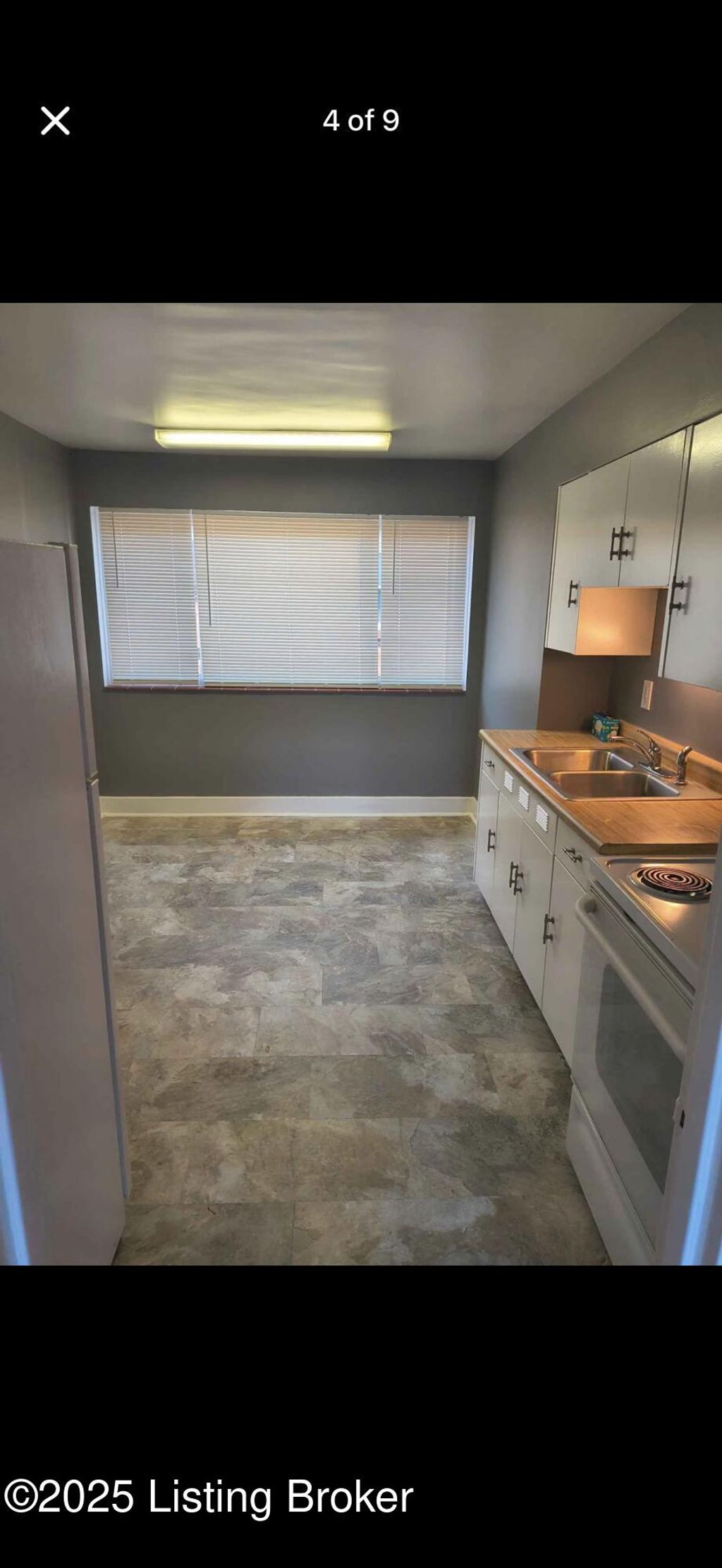 Photo of 3821 Nanz Ave, Louisville, KY 40207 (MLS # 1705508)