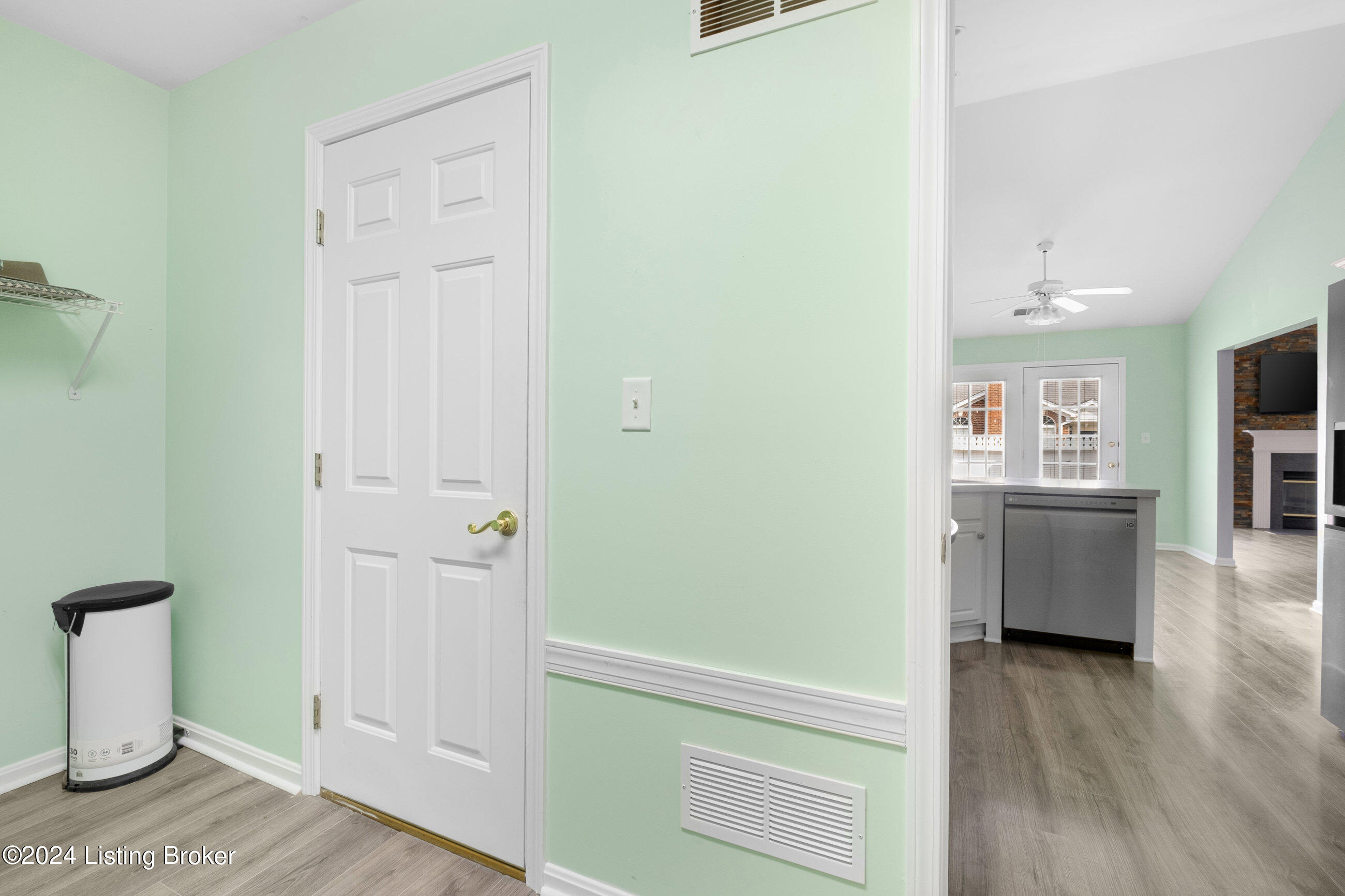 8513 River Terrace Dr, Louisville, Kentucky image 36