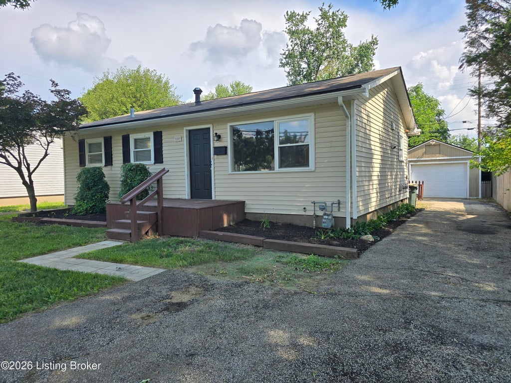 Photo of 9809 Old 6 Mile Ln, Louisville, KY 40299 (MLS # 1731925)