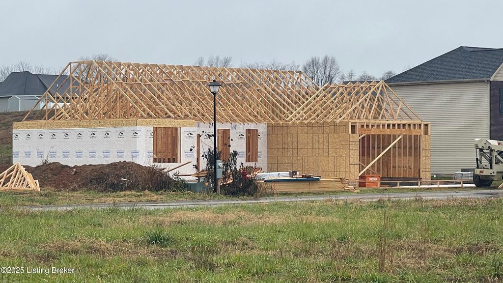 Photo of 424 Lambrusco Way, Vine Grove, KY 40175 (MLS # 1704414)