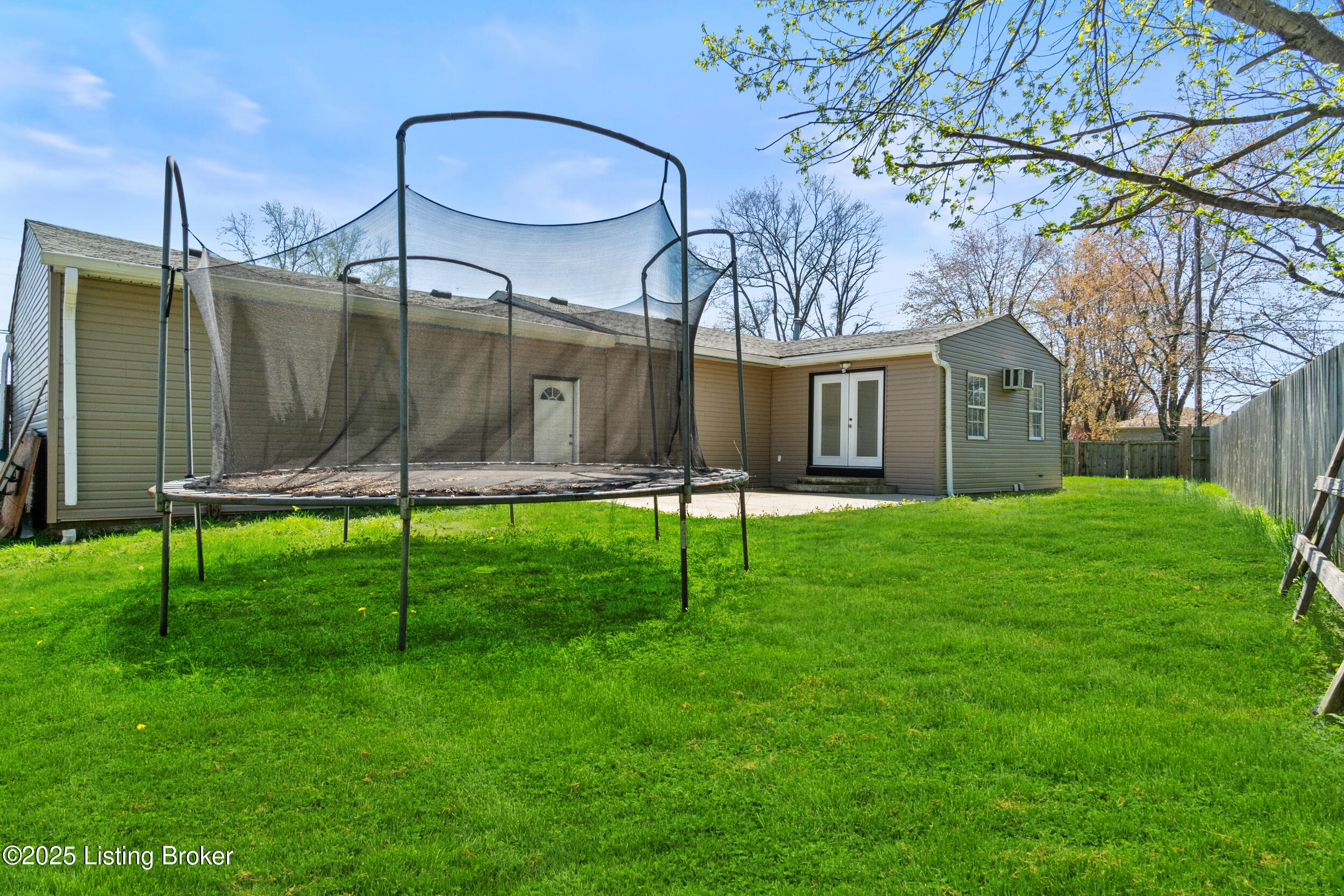 8006 Bramble Ln, Louisville, Kentucky image 45