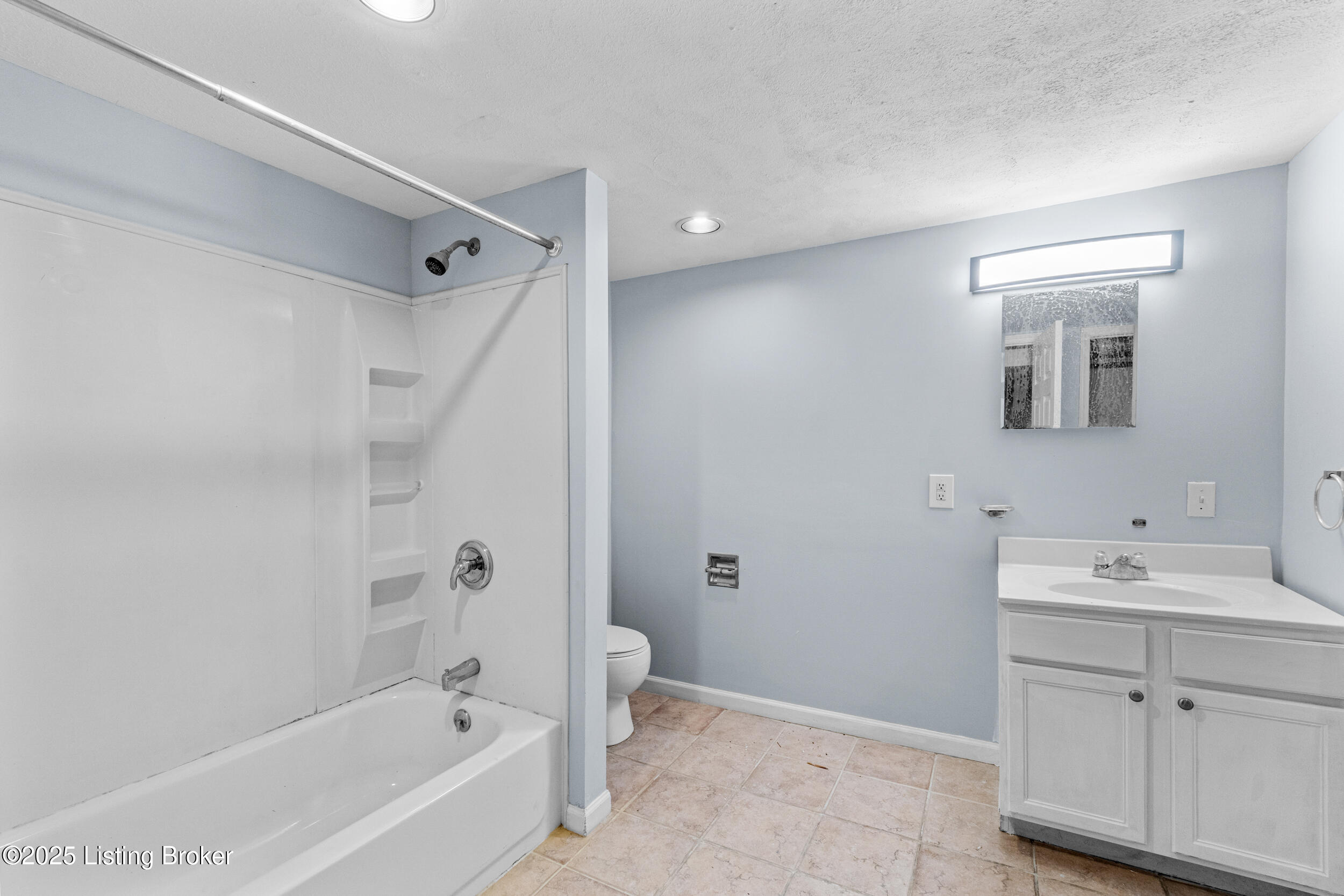8006 Bramble Ln, Louisville, Kentucky image 33