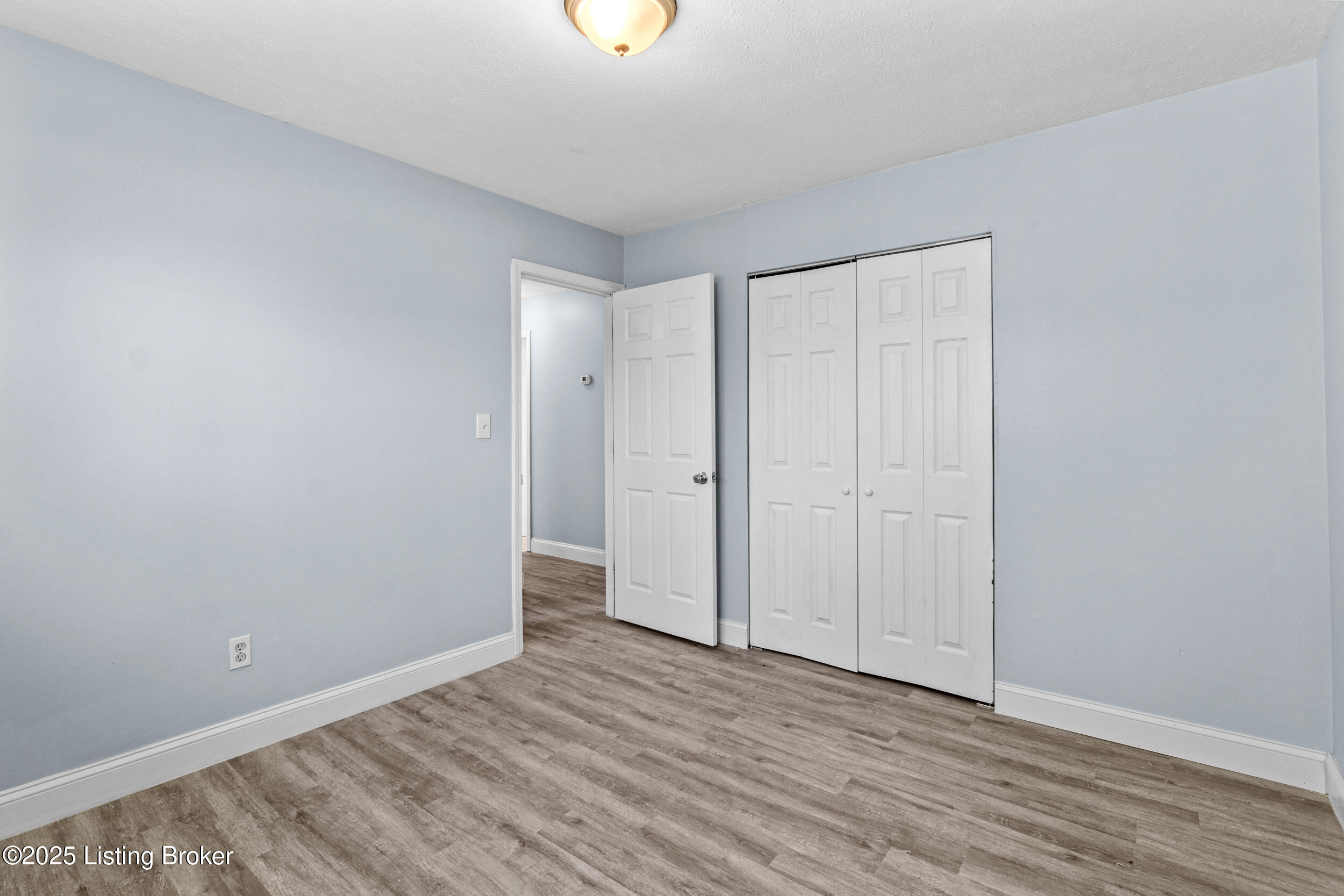 8006 Bramble Ln, Louisville, Kentucky image 20