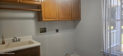 Tiny photo for 9031 Lakewood Dr, Louisville, KY 40272 (MLS # 1729700)