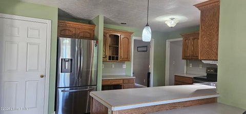 Tiny photo for 9031 Lakewood Dr, Louisville, KY 40272 (MLS # 1729700)