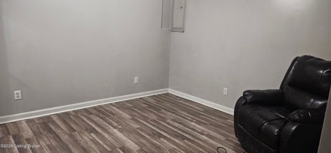 Tiny photo for 9031 Lakewood Dr, Louisville, KY 40272 (MLS # 1729700)