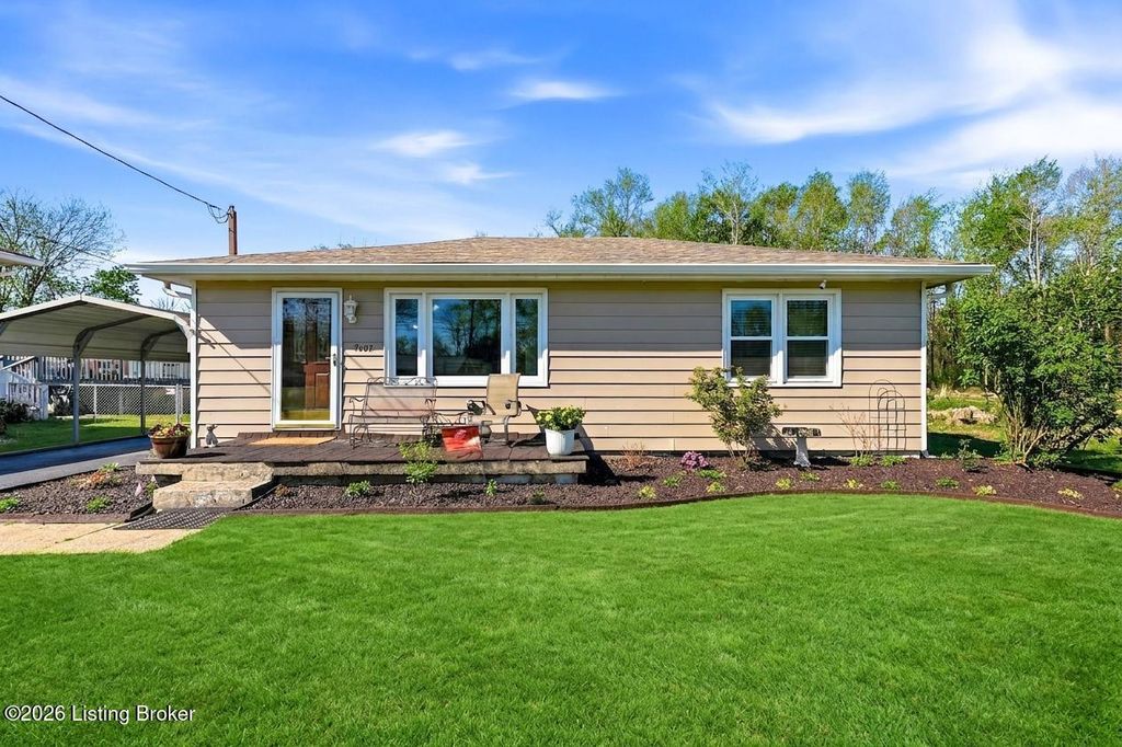 Photo of 9602 W Manslick Rd, Louisville, KY 40272 (MLS # 1714909)