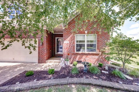 Photo of 2029 Eagles Landing Dr #17, La Grange, KY 40031 (MLS # 1721114)