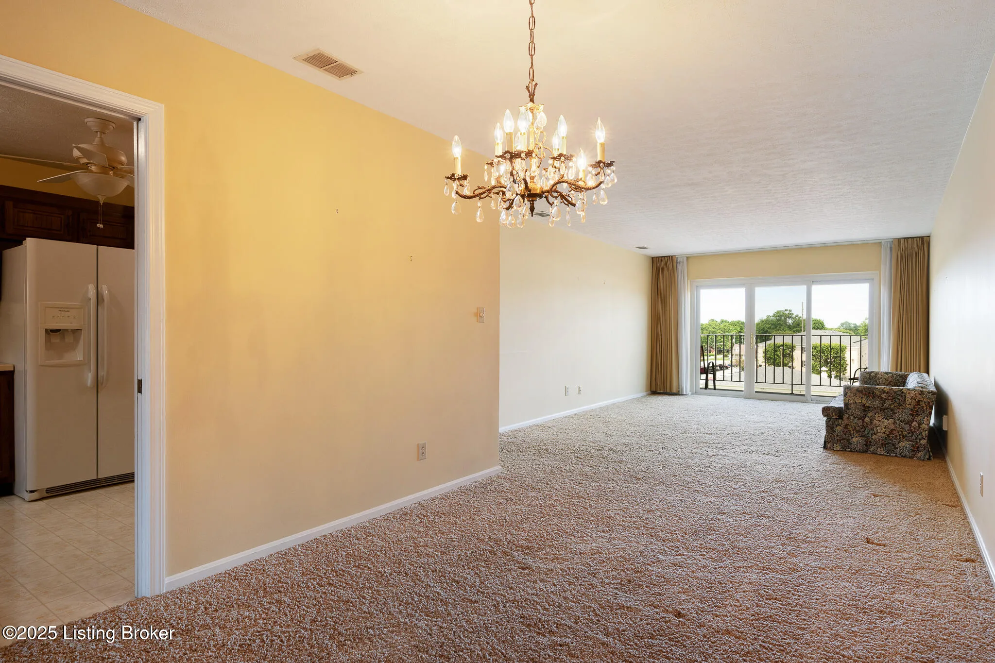 Louisville, Kentucky 40220, United States, 2 Bedrooms Bedrooms, ,2 BathroomsBathrooms,Residential,Active,144712